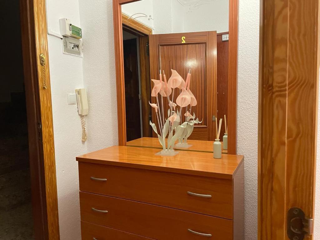 Apartamento De 1 Dormitorio En Buena Ubicacion Apartment Albacete Exterior photo