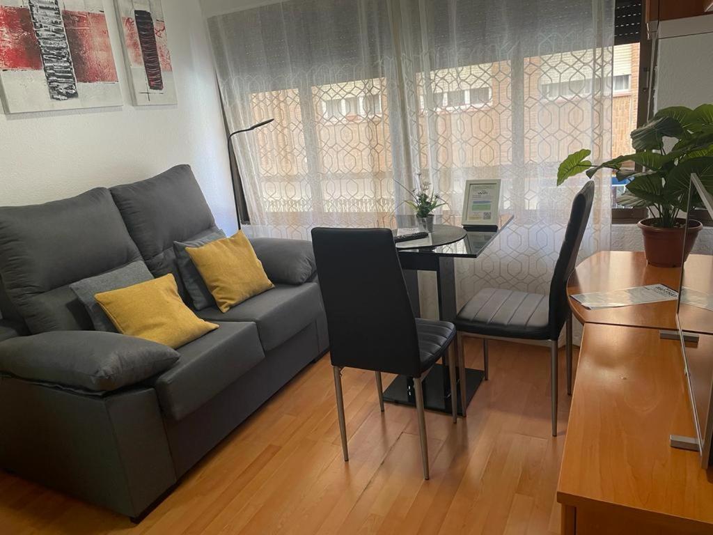 Apartamento De 1 Dormitorio En Buena Ubicacion Apartment Albacete Exterior photo